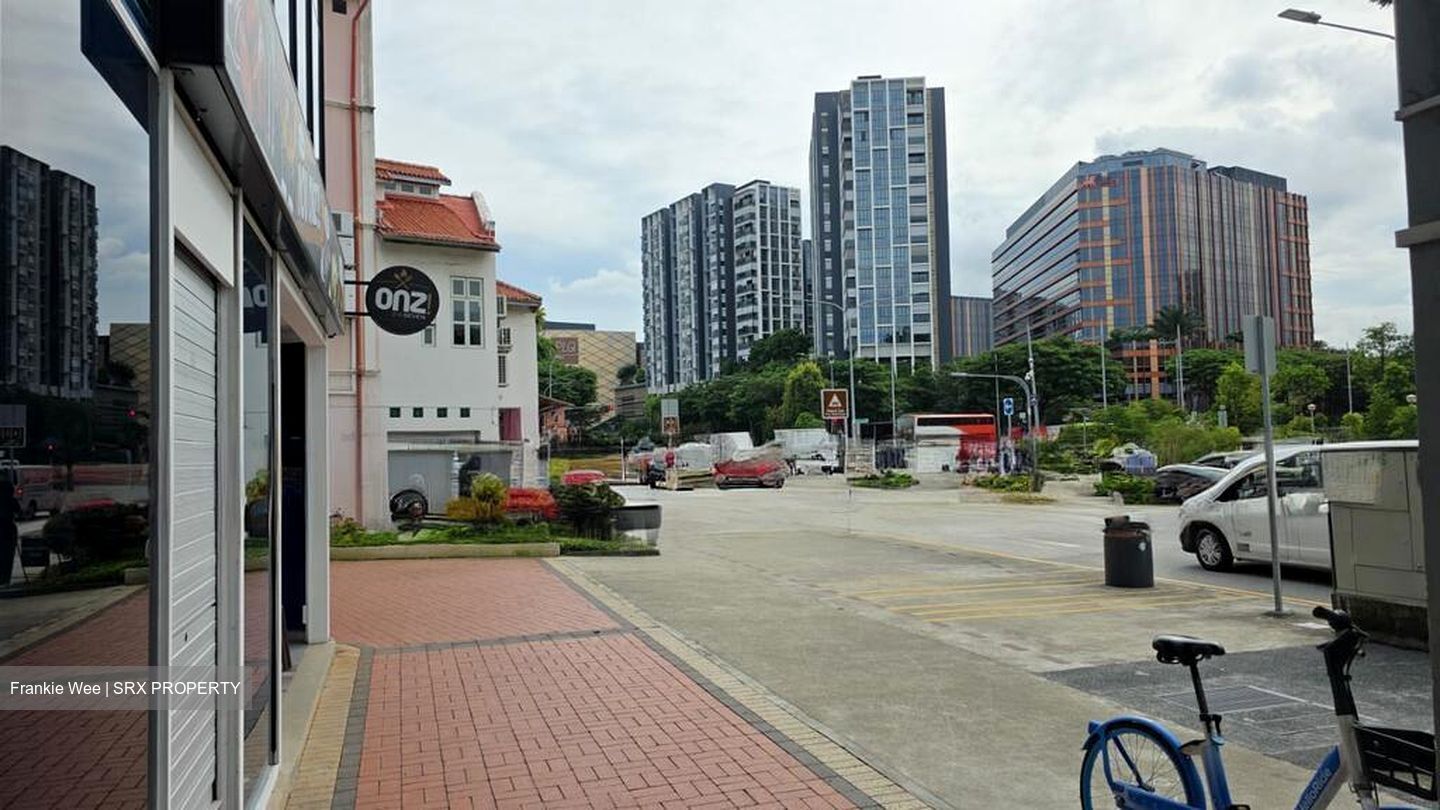 Guillemard Road (D14), Retail #611010441